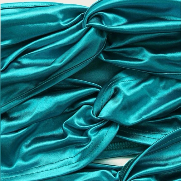 twist front cut out tie back satin tube top - Picture 3 of 4